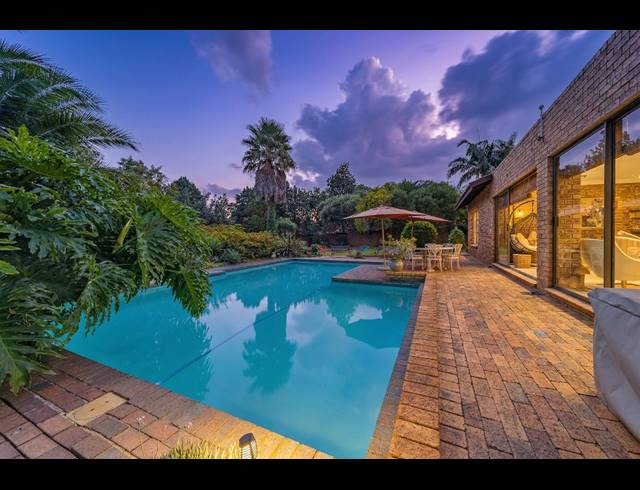 4 BEDROOM FREEHOLD FOR SALE IN RUIMSIG